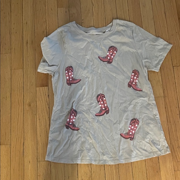 Hrt & Luv Tops - Last day 💔 
women’s cowboy boots